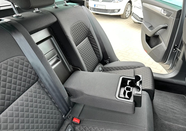 Skoda Superb cena 129000 przebieg: 19000, rok produkcji 2023 z Krzywiń małe 781